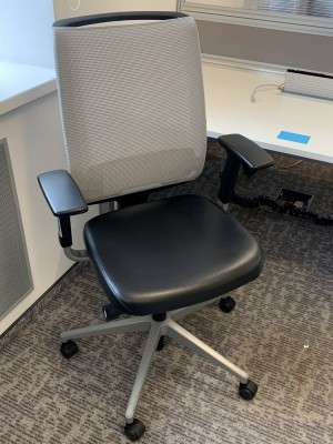 Кресло Steelcase Reply T
