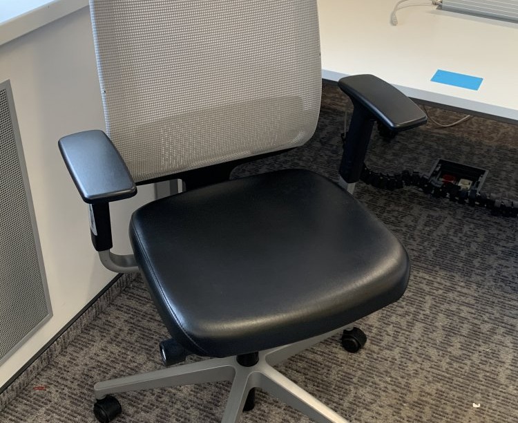 Кресло Steelcase Reply T
