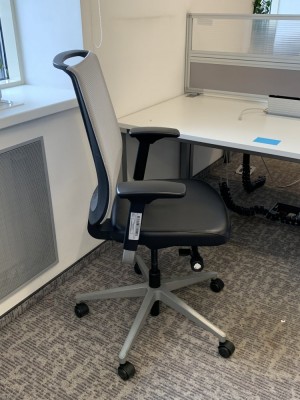 Кресло Steelcase Reply T