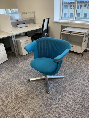 Кресло офисное Steelcase i2i Platinum