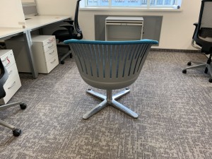 Кресло офисное Steelcase i2i Platinum