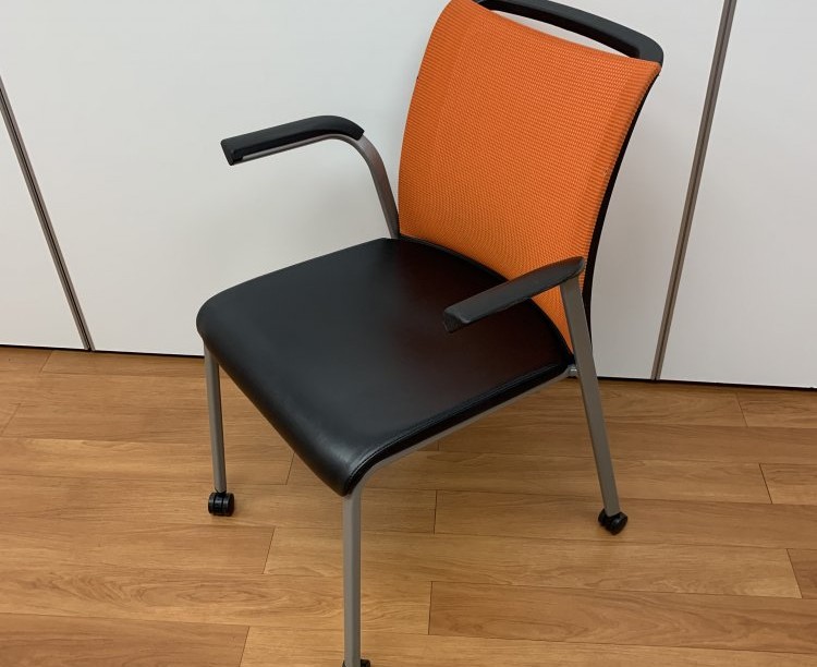 Стул офисный Steelcase Reply
