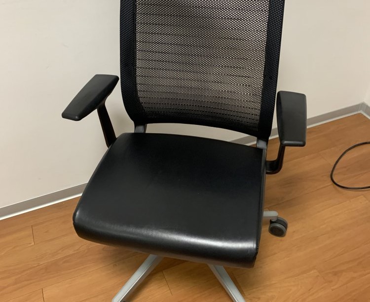 Кресло Steelcase Think