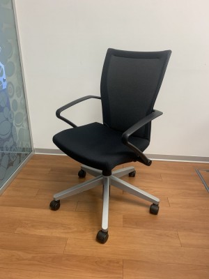 Кресло для персонала HAWORTH Comforto