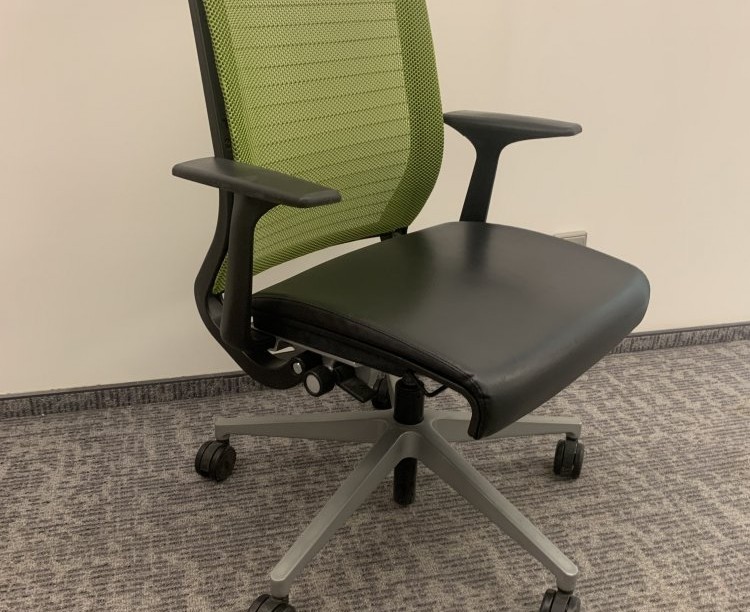 Кресло Steelcase Think