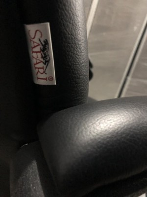 Кресло для посетителей Safari Maxus A
